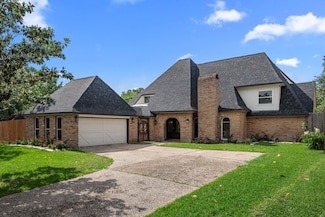 11766 Riverview Dr, Houston, TX 77077