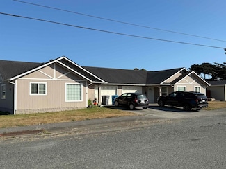 171 8th St, Crescent City, CA 95531
