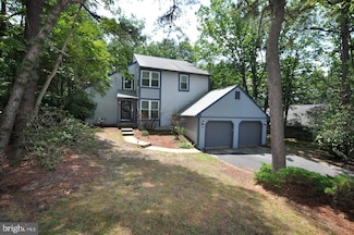 32 Tenby Chase Dr, Voorhees, NJ 08043