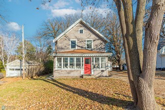 709 E Beech Ave, Fergus Falls, MN 56537