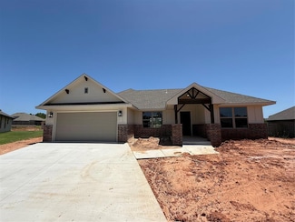 205 Juniper Cir, Noble, OK 73068