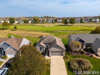 7008 Crystal View Dr SE Unit 70, Caledonia, MI 49316