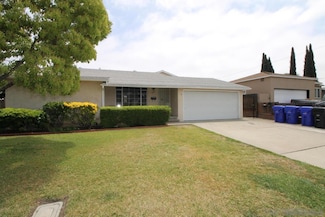 6779 Rosefield Dr, San Diego, CA 92115