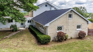 260 Sherwood Dr, Johnstown, PA 15905