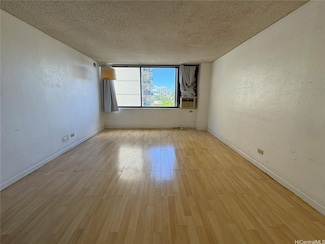 444 Niu St Unit 815, Honolulu, HI 96815