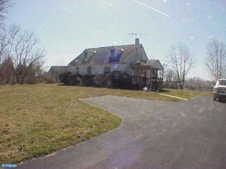 320 Ridge Rd, Phoenixville, PA 19460