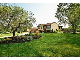 932 McElhaney Rd, Freedom, PA 15042