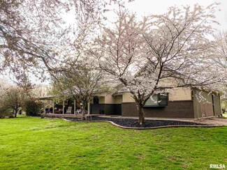 619 Covered Bridge Rd Unit 1, Glenarm, IL 62536