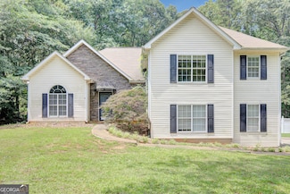 70 N Strathmore Dr, Sharpsburg, GA 30277