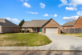 1945 Emma Ln, Maryville, TN 37803