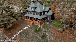 565 Lake Ave, Montrose, PA 18801