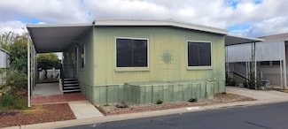 1001 Sylmar Ave Unit 30, Clovis, CA 93612
