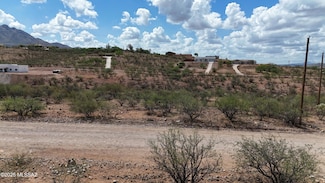 1710 Circulo Bahia Unit 31, Rio Rico, AZ 85648