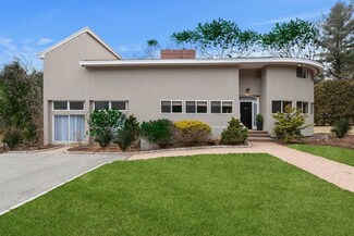 61 Hobbs Brook Rd, Weston, MA 02493