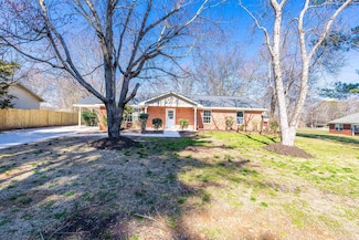 629 Jones Ave, Killen, AL 35645