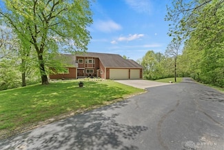 108 Green Falls Dr, Georgetown, OH 45121
