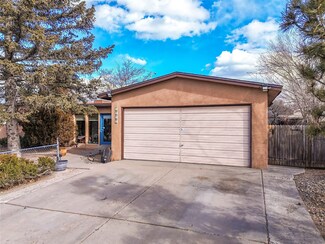 2401 Vereda de Encanto, Santa Fe, NM 87505