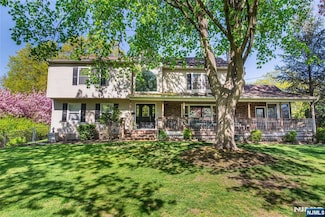 1135 Ringwood Ave, Pompton Lakes, NJ 07442