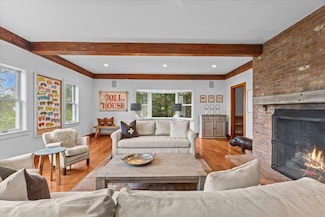 1444 Upper Hollow Rd, Stowe, VT 05672