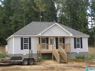 310 Hidden Meadows Dr, Hayden, AL 35079