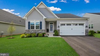 508 Christiana Manor Dr, West Grove, PA 19390