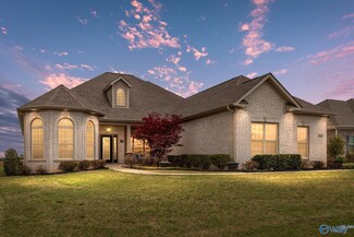 15268 Craft Ln, Athens, AL 35613