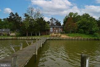 11920 Limestone Ct, Swan Point, MD 20645