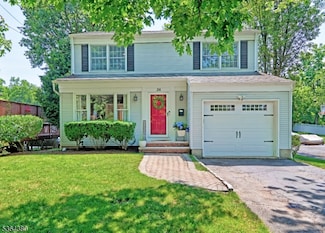 26 Hedges Ave, Chatham, NJ 07928