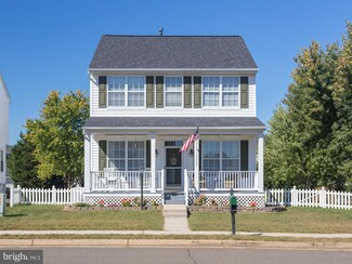 12426 Iona Sound Dr, Bristow, VA 20136