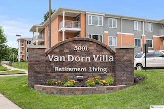 3001 S 51st St Unit 317, Lincoln, NE 68506