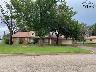 4713 Coronado Ave, Wichita Falls, TX 76310