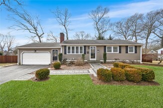 48 Birchwood Way, East Greenwich, RI 02818