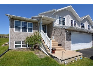 130 Community Dr, Fall River, WI 53932