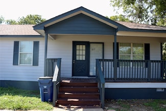 613 N Hansbarger St, Fort Worth, TX 76140