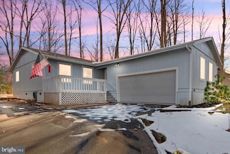 215 Confederate Cir, Locust Grove, VA 22508