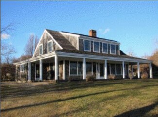8 Tanglevine Rd, Chilmark, MA 02535