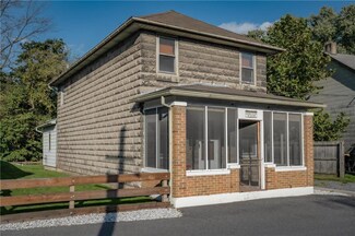 5127 Railroad St, Whitehall, PA 18052