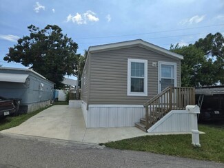 3301 58th Ave N Unit 460, Saint Petersburg, FL 33714