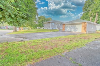 58 Louisberg St, Lawrence, MA 01843