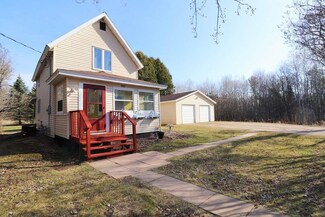 702 E Wood Ave, Wittenberg, WI 54499