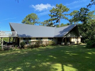 786 Main St S, Mendenhall, MS 39114