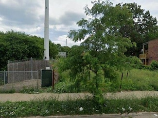 6823 S State St, Chicago, IL 60637