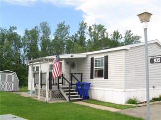 935 Cobblestone Ct, Holley, NY 14470