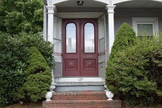 125 Winthrop St, Taunton, MA 02780