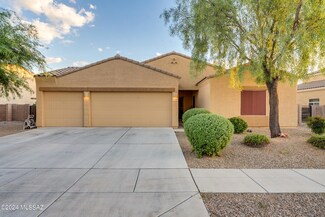 8083 W Fish Eagle Dr, Tucson, AZ 85757