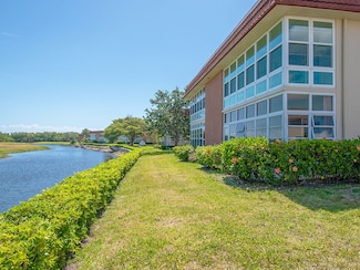 74 Royal Oak Ct Unit 206, Vero Beach, FL 32962