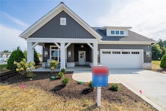 5302 Charlotte's Way Unit 33, Sheffield, OH 44035