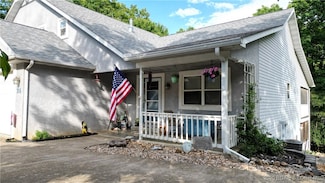 24 Brookshire Ln, Camdenton, MO 65020