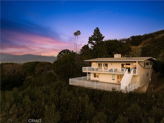 3721 Glenridge Dr, Sherman Oaks, CA 91423