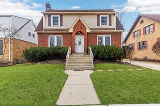 765 E Prairie Ave, Des Plaines, IL 60016